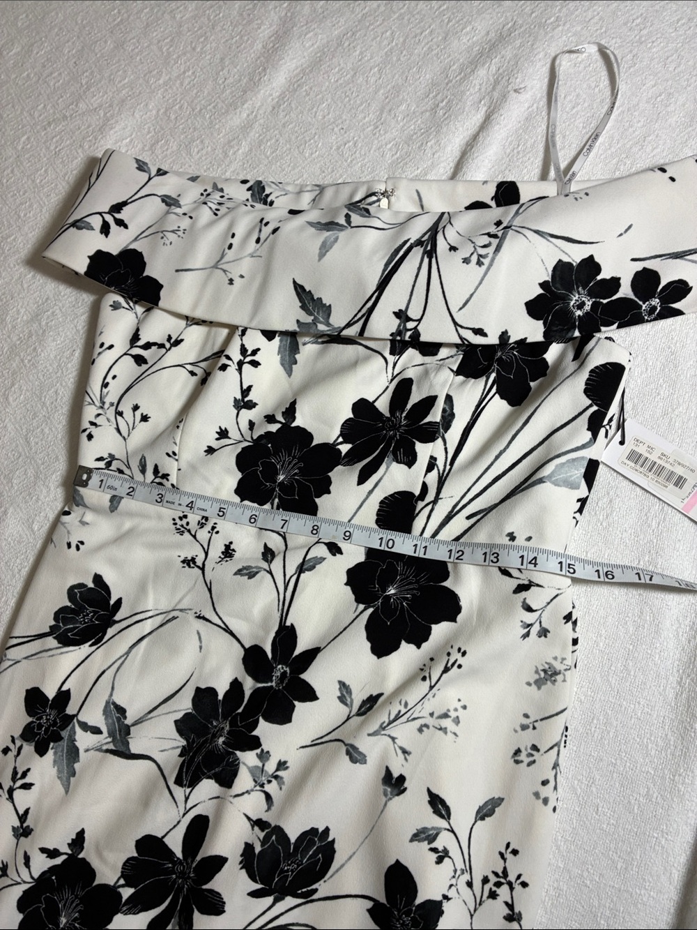 Calvin Klein Off-Shoulder White Dress with Black Floral Print - Picture 6 of 8
